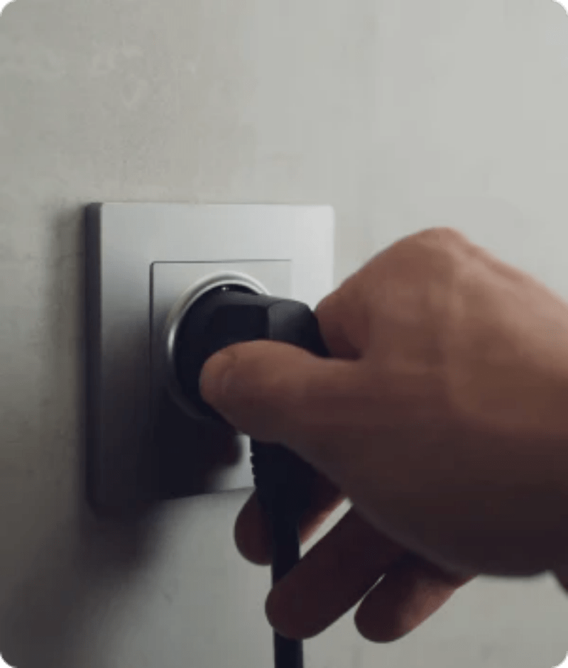 Installationsschritt 3: AC-Kabel in Steckdose stecken