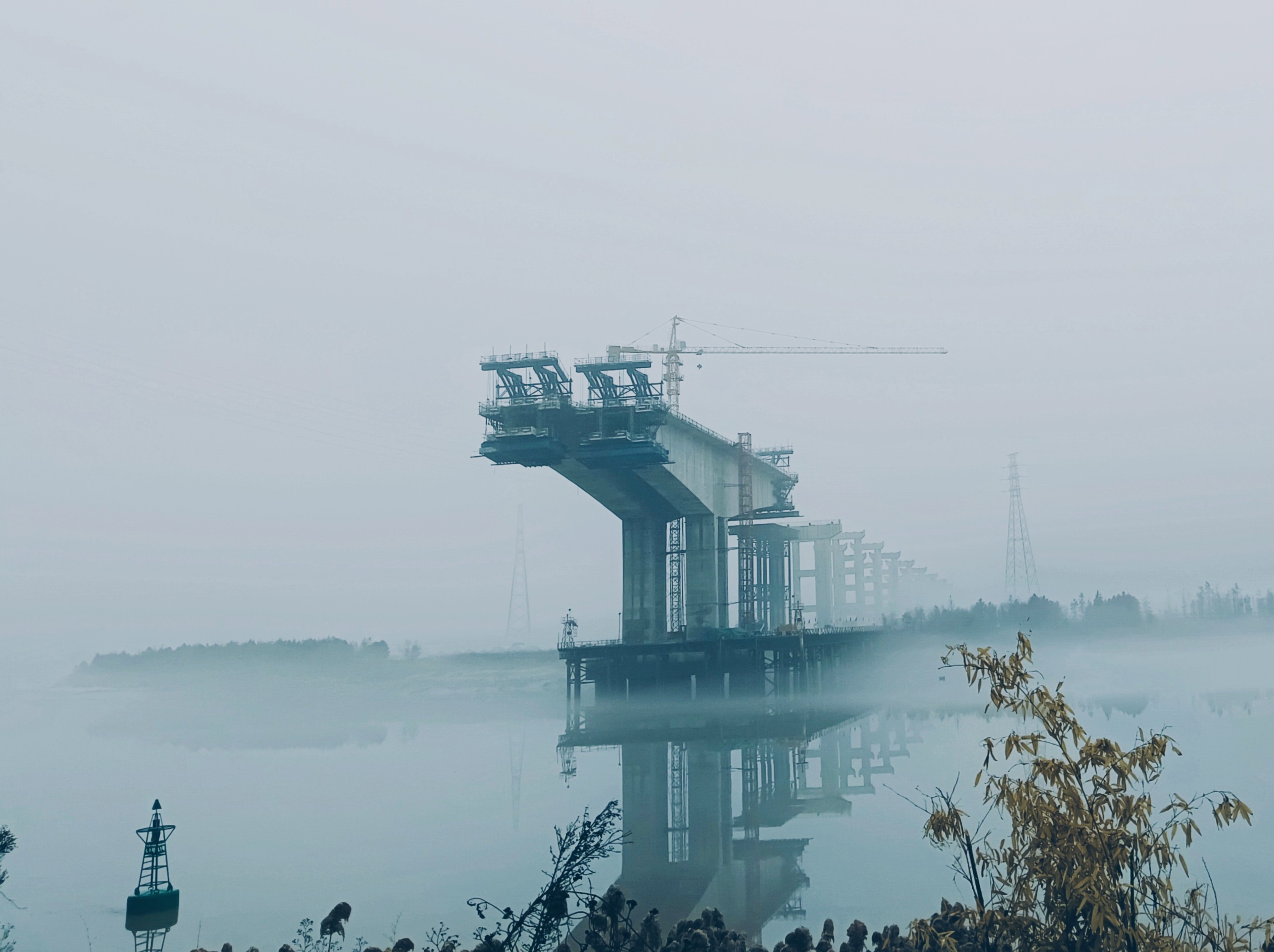 在建中的灵江特大桥